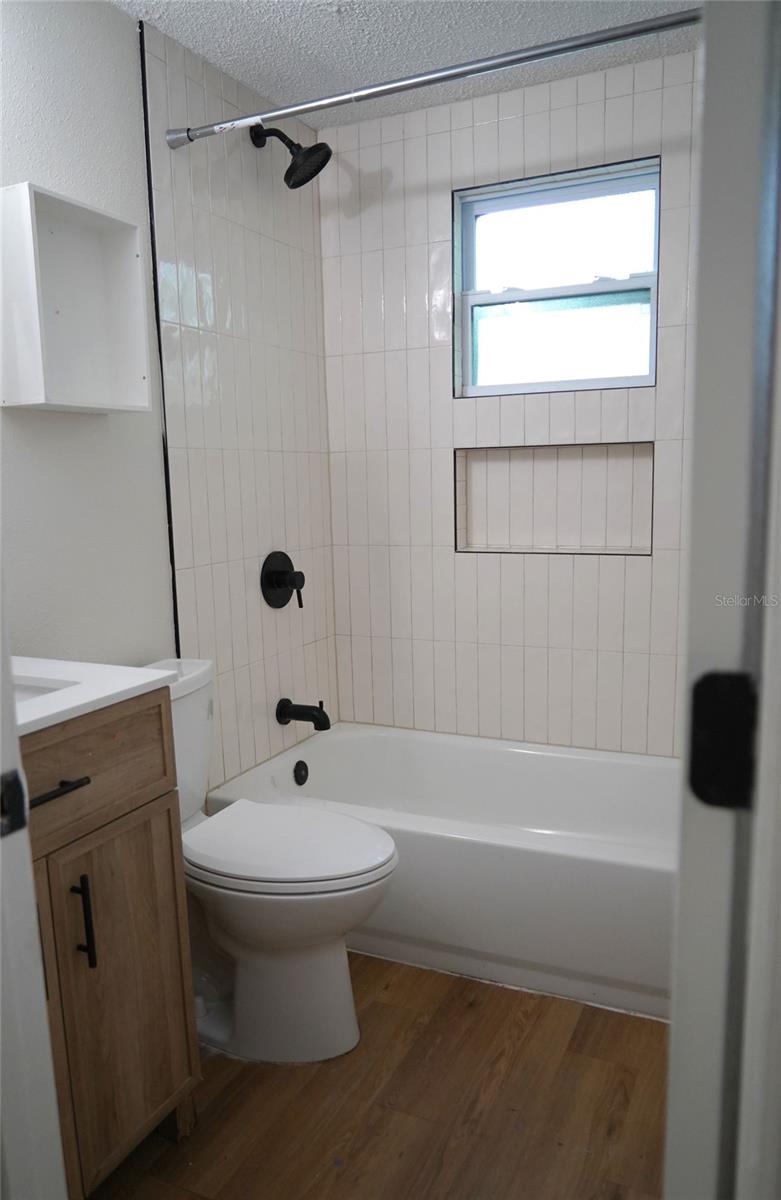 ENGLEWOOD - Residential