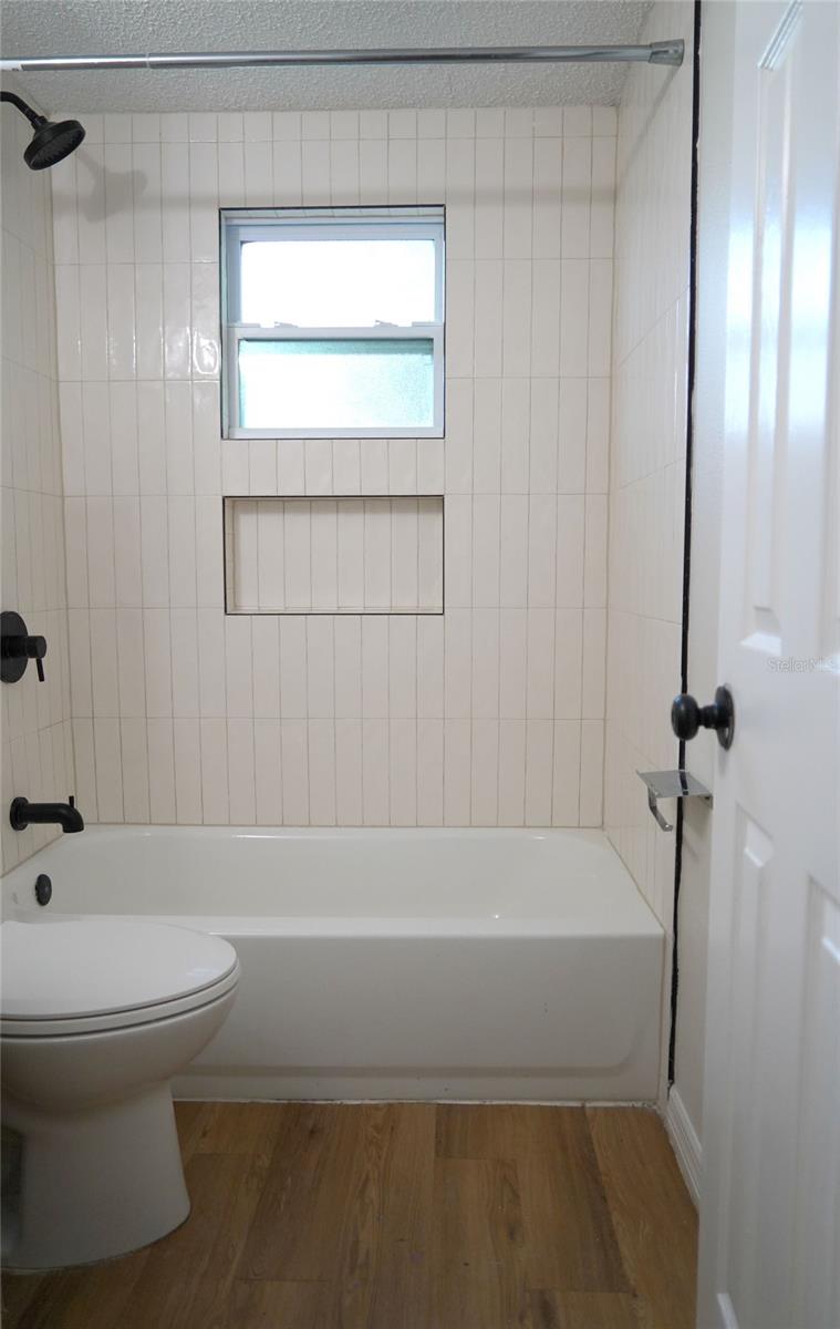 ENGLEWOOD - Residential