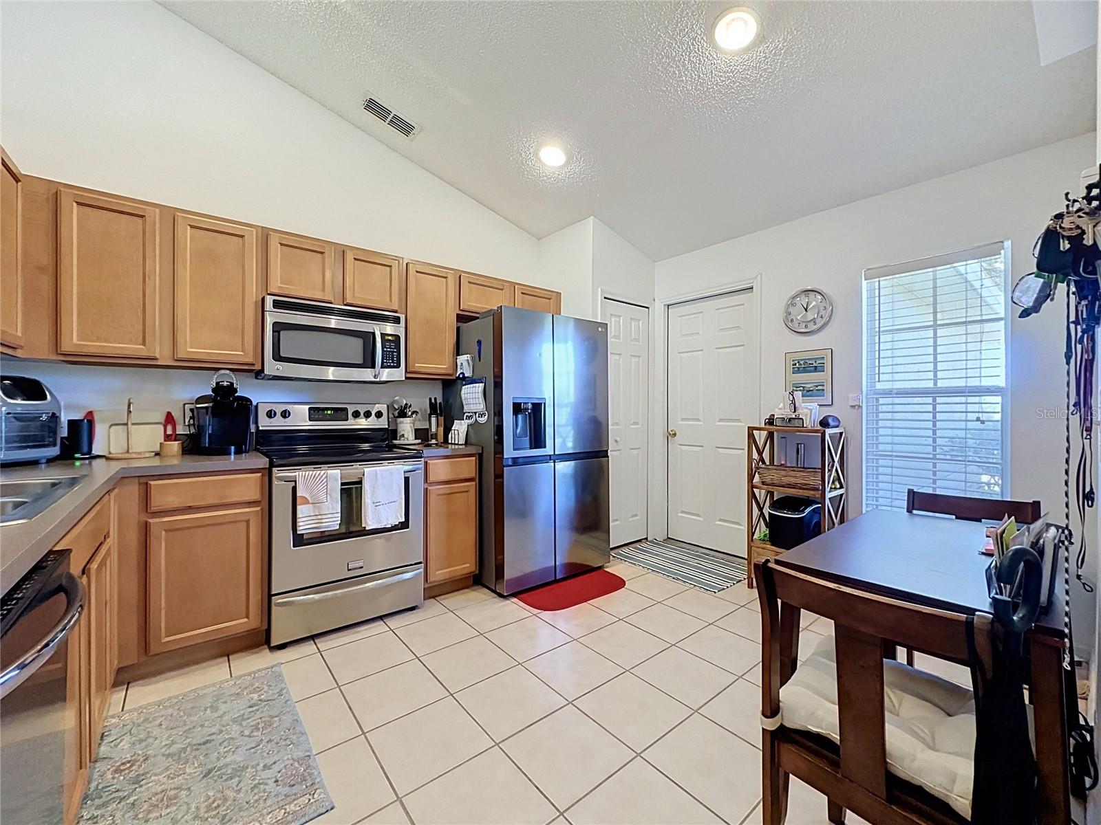 100 HALSTEAD DR