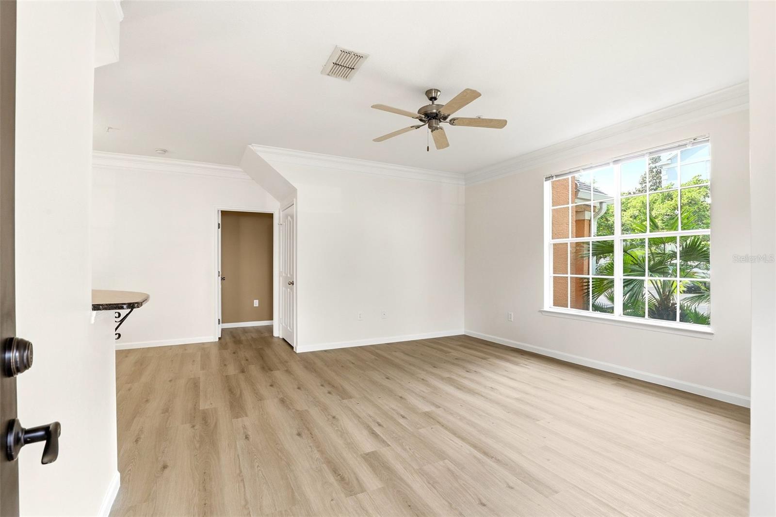 DISOCOVERY PALMS - Residential