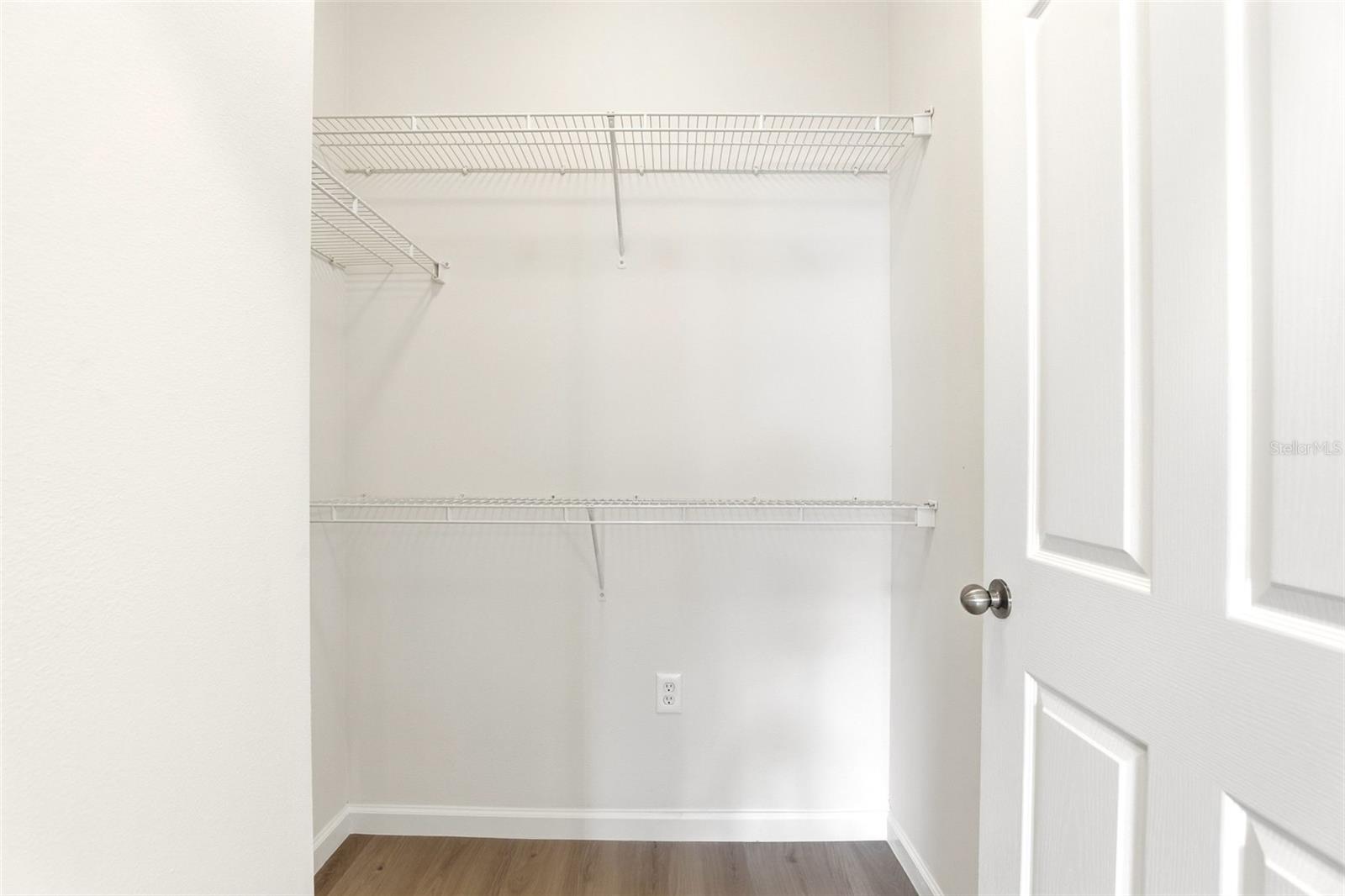 DISOCOVERY PALMS - Residential