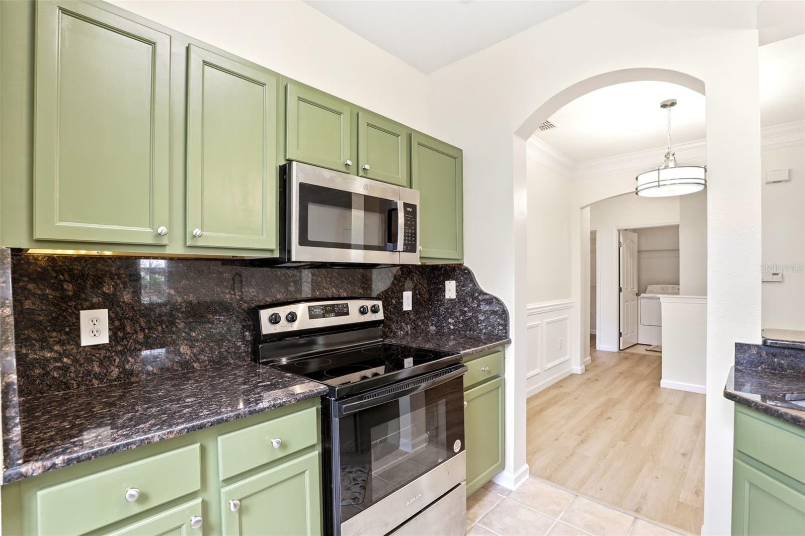 DISOCOVERY PALMS - Residential