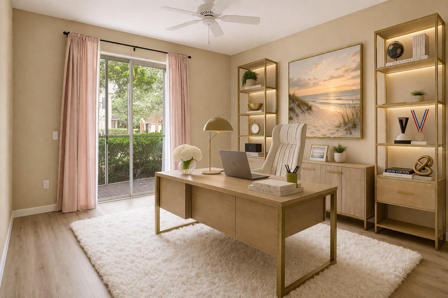 DISOCOVERY PALMS - Residential