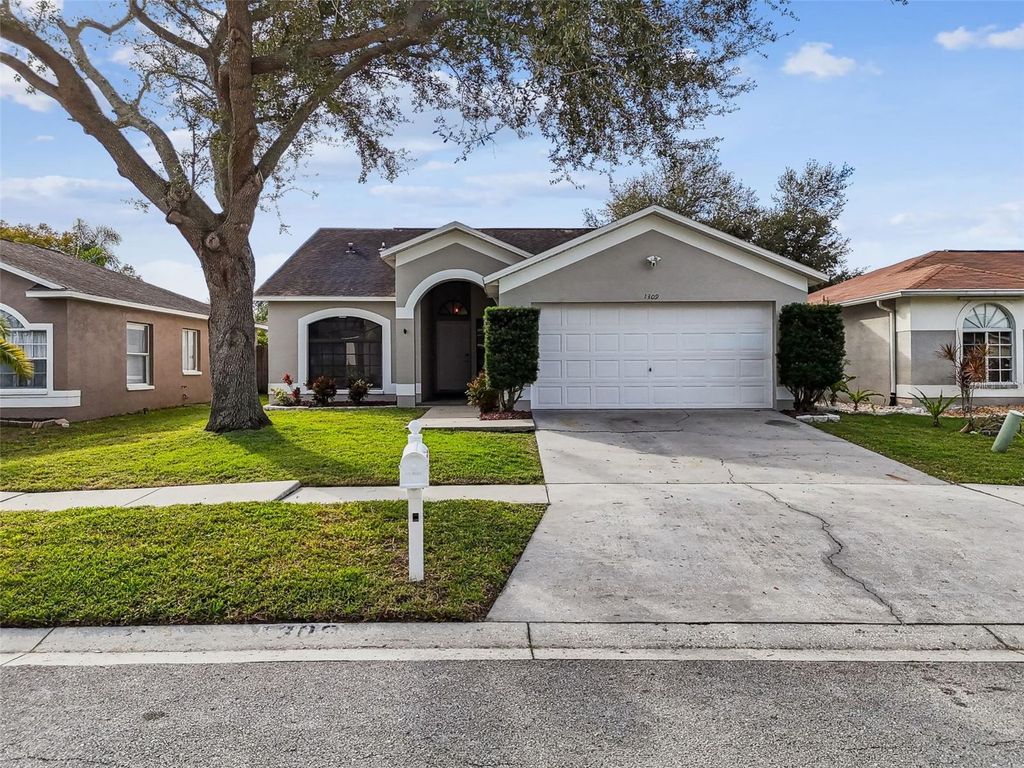 Photo of 1309 Franford Drive, Brandon, FL 33511 (MLS # TB8457704)