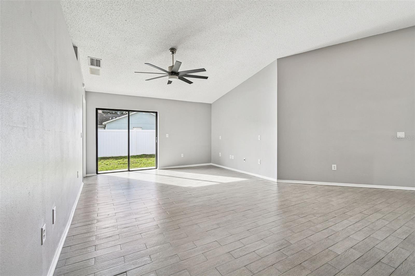 HEATHER LAKES UNIT XXII PH - Residential