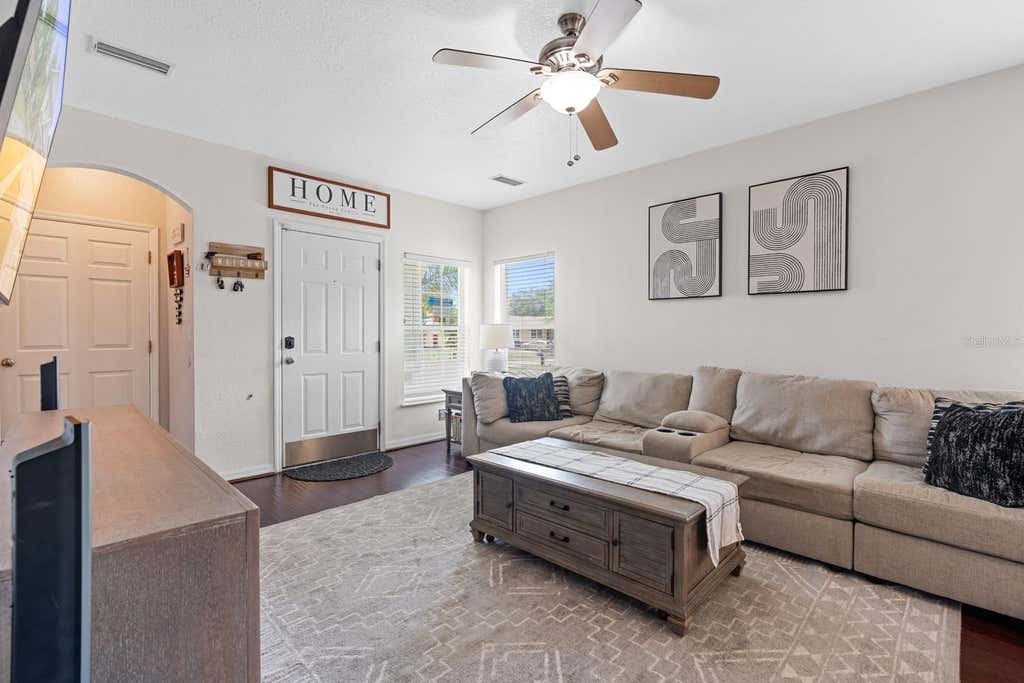 Photo of 7415 S Elliott Street, Tampa, FL 33616 (MLS # TB8515518)