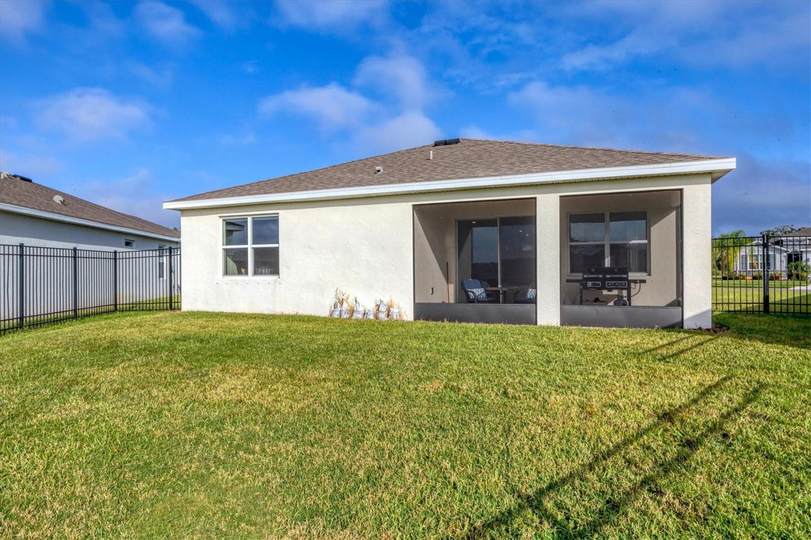 PALISADES PH II - Residential Lease