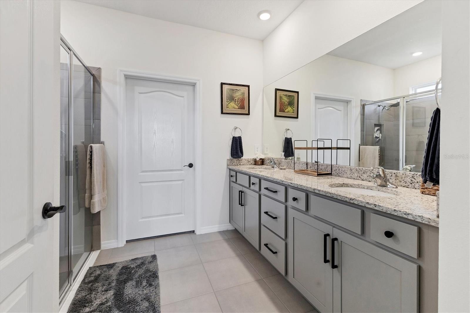 PALISADES PH II - Residential Lease
