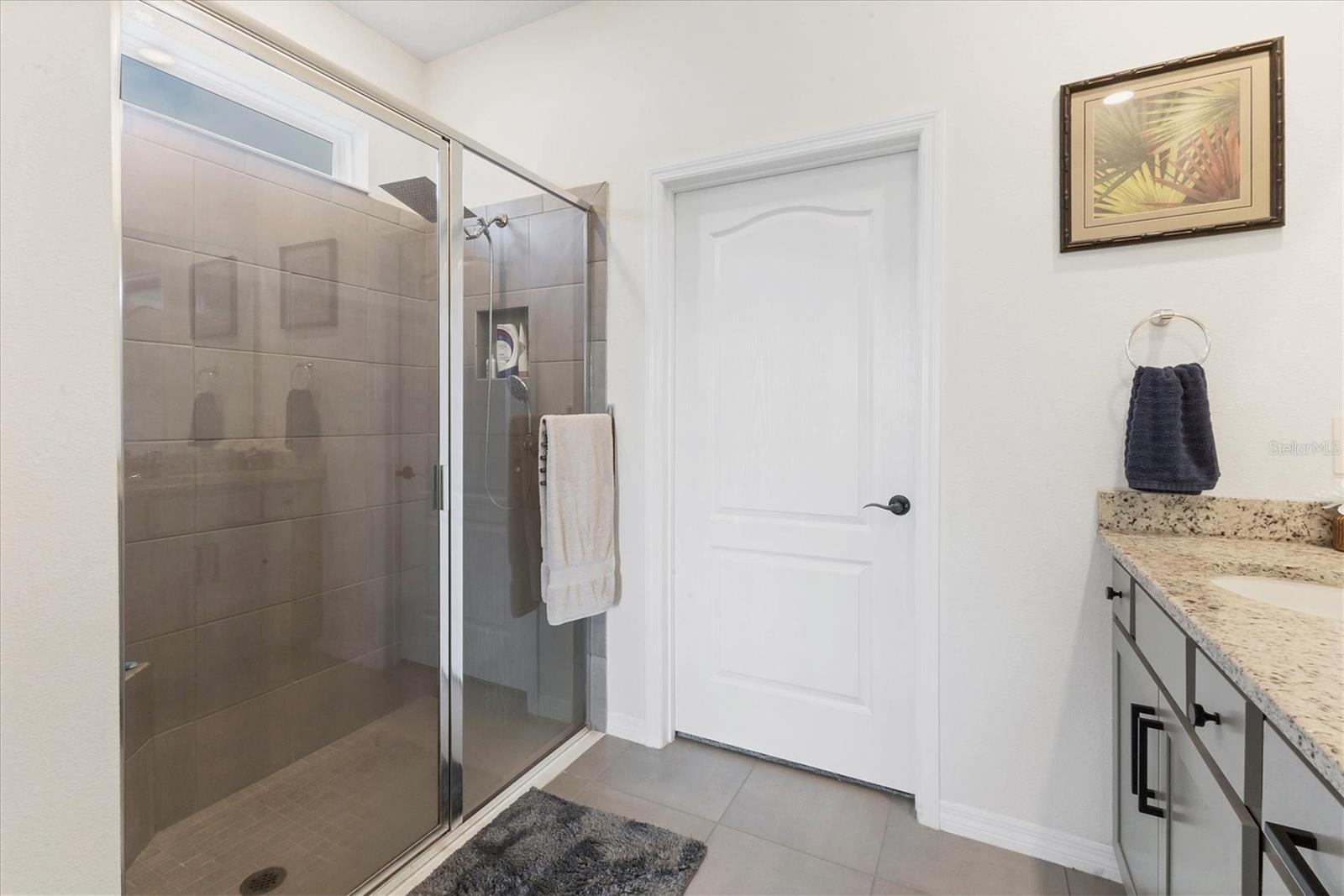 PALISADES PH II - Residential Lease