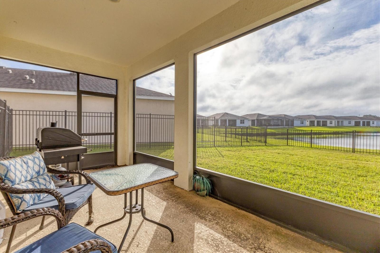 PALISADES PH II - Residential Lease