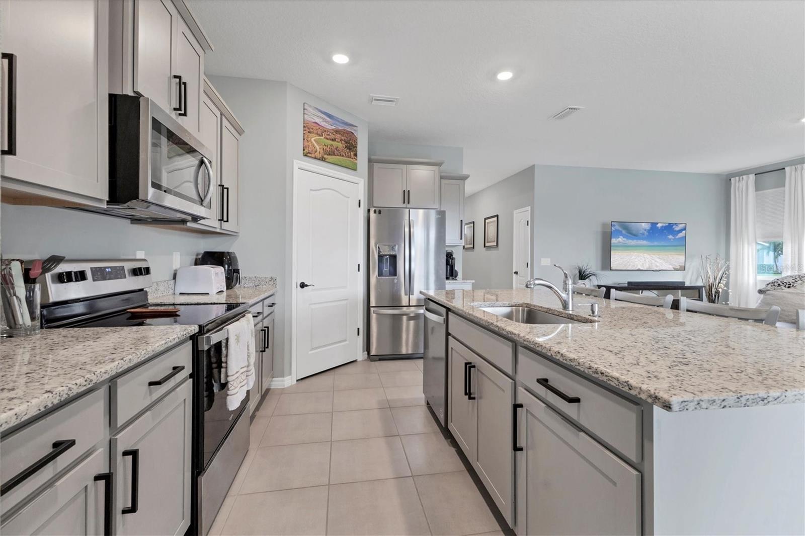 PALISADES PH II - Residential Lease