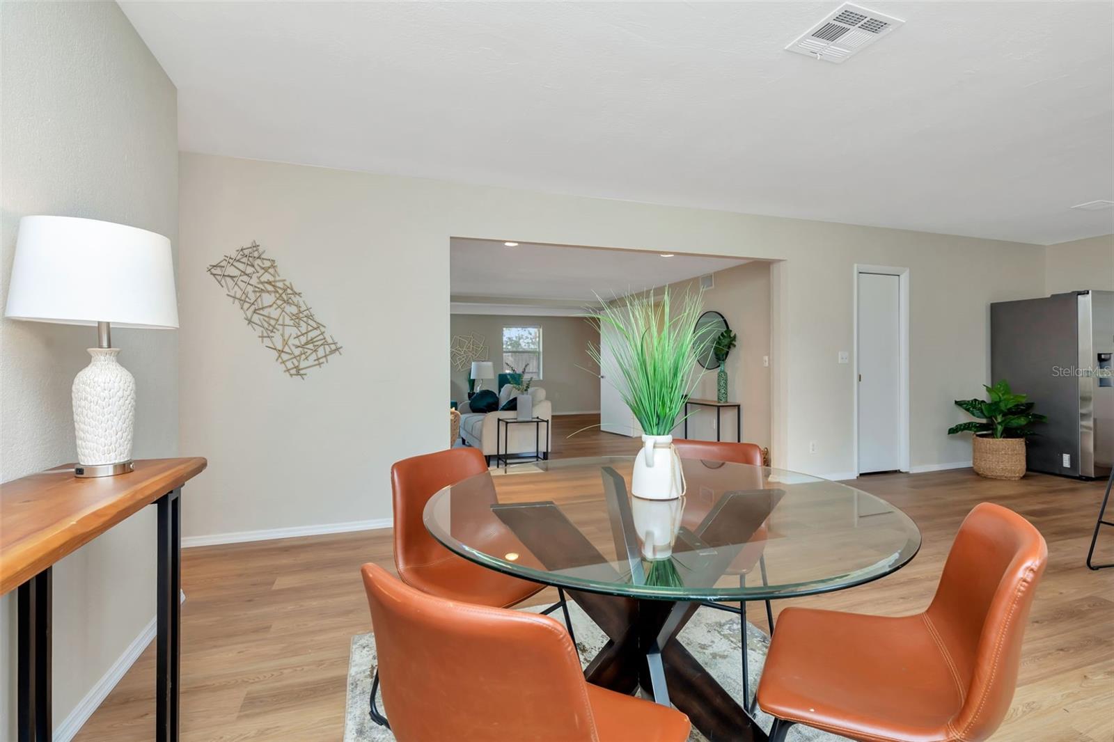 MEADOW LAWN 8TH ADD - Residential