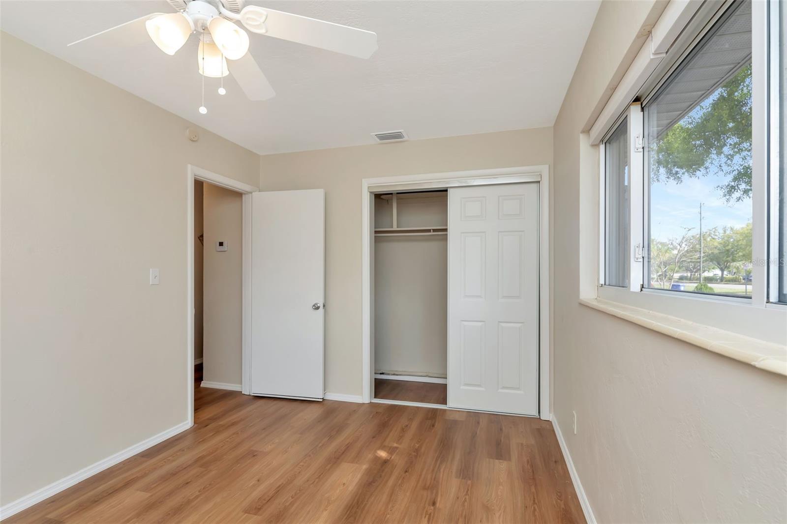 MEADOW LAWN 8TH ADD - Residential