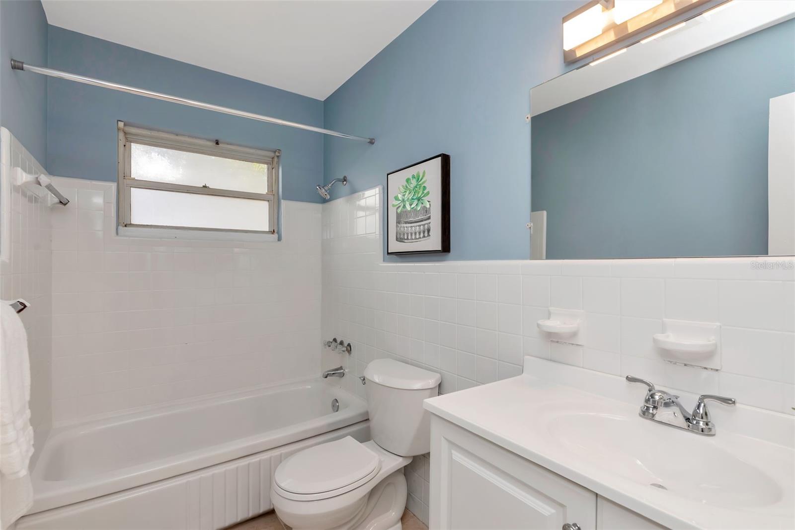 MEADOW LAWN 8TH ADD - Residential