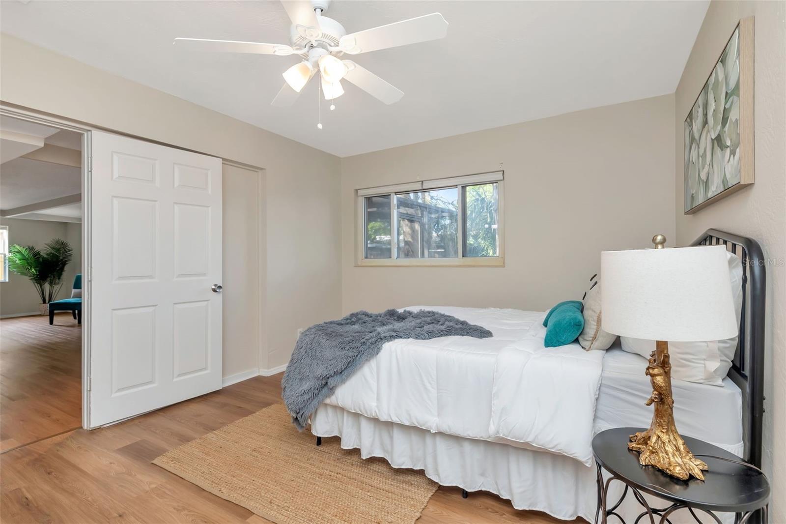 MEADOW LAWN 8TH ADD - Residential