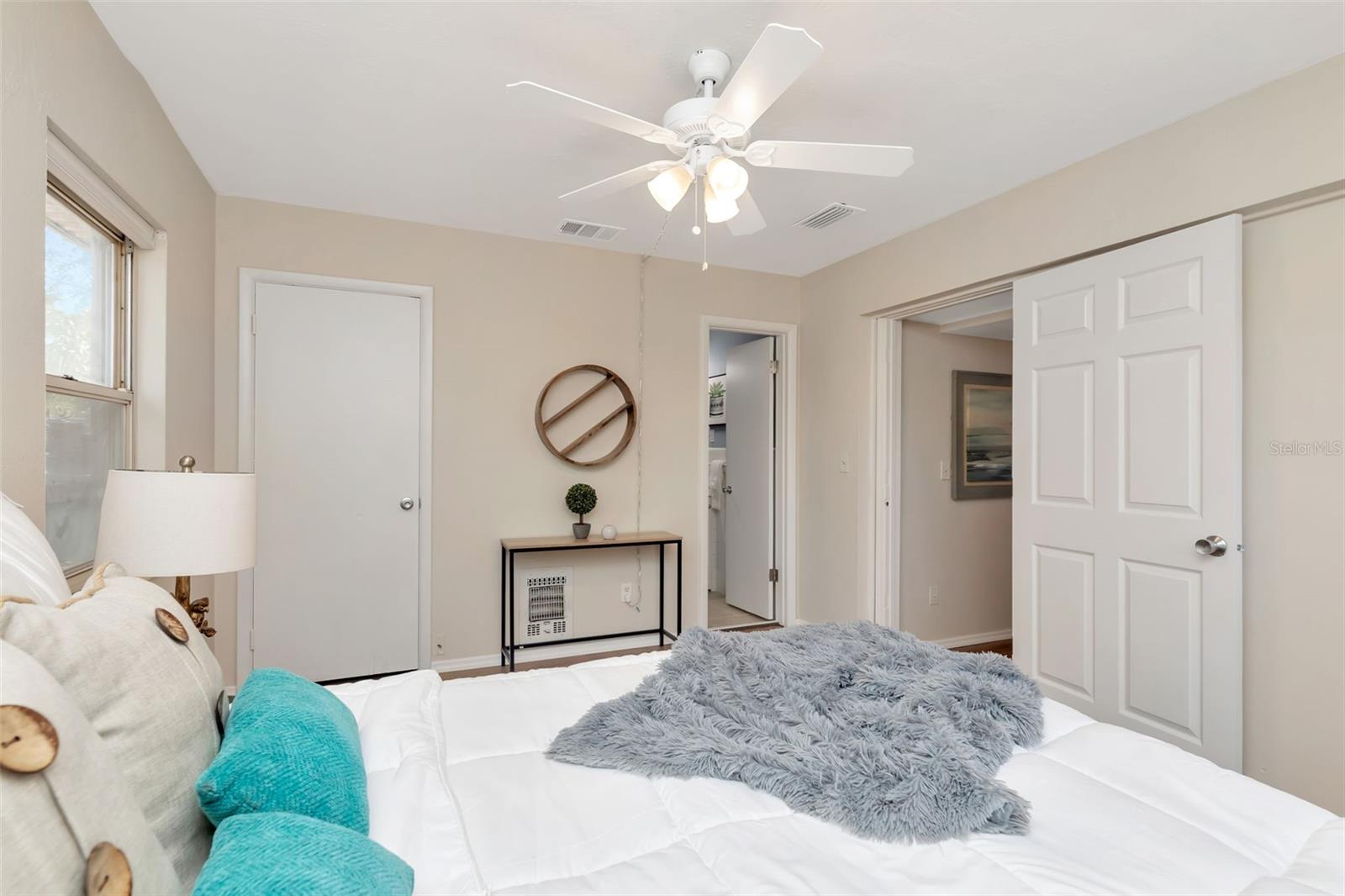 MEADOW LAWN 8TH ADD - Residential