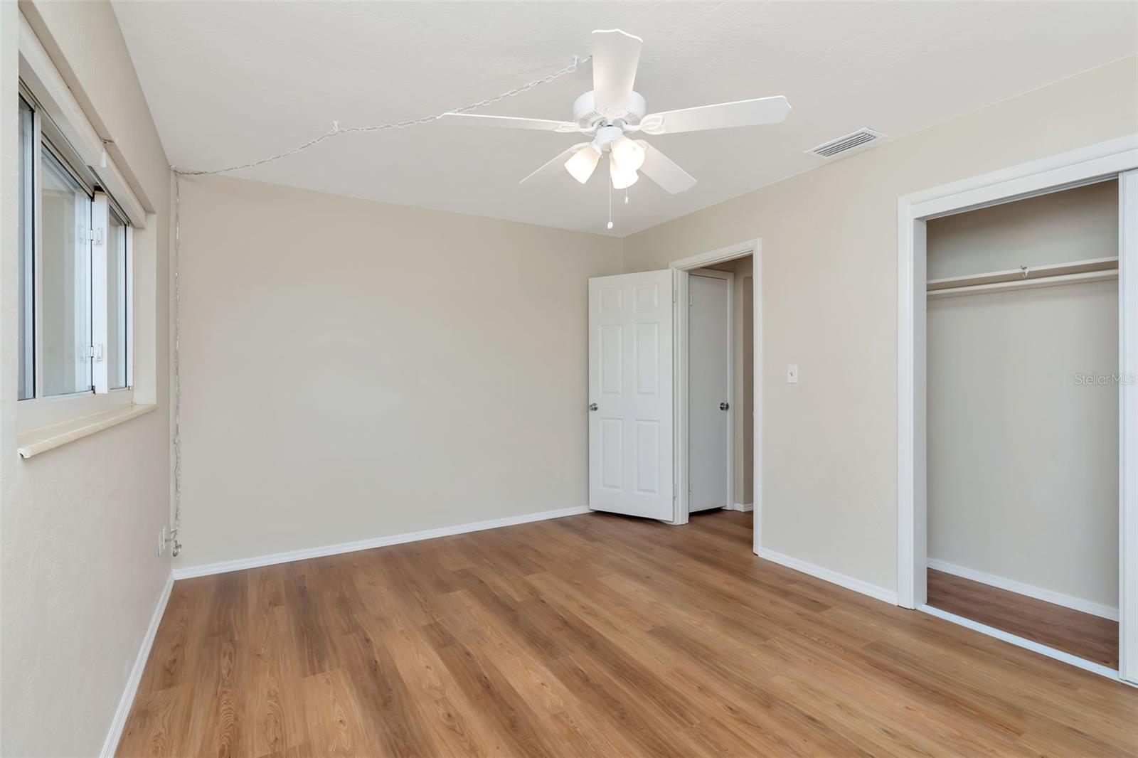 MEADOW LAWN 8TH ADD - Residential