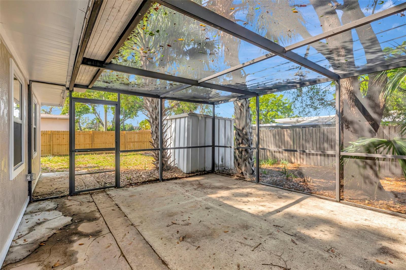 MEADOW LAWN 8TH ADD - Residential