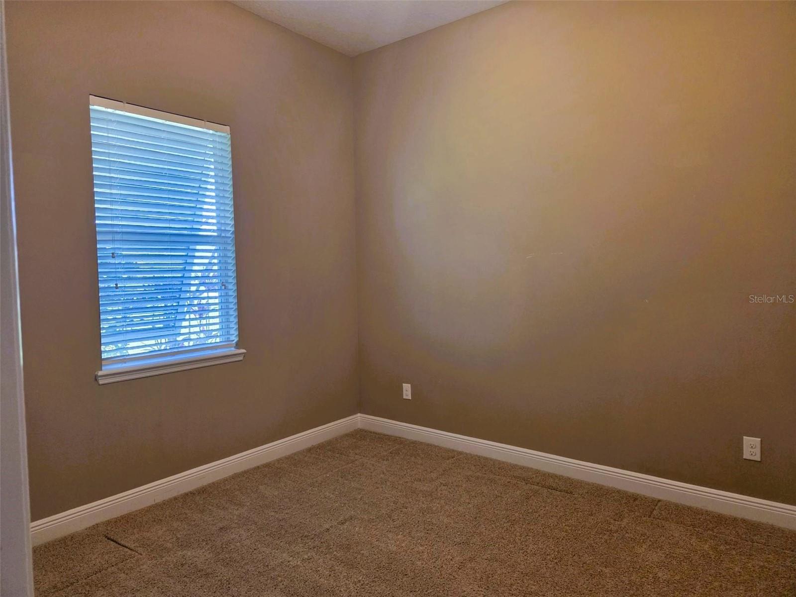 REGENT LAKE - Residential