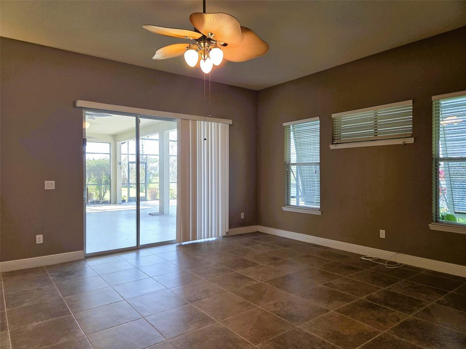 REGENT LAKE - Residential