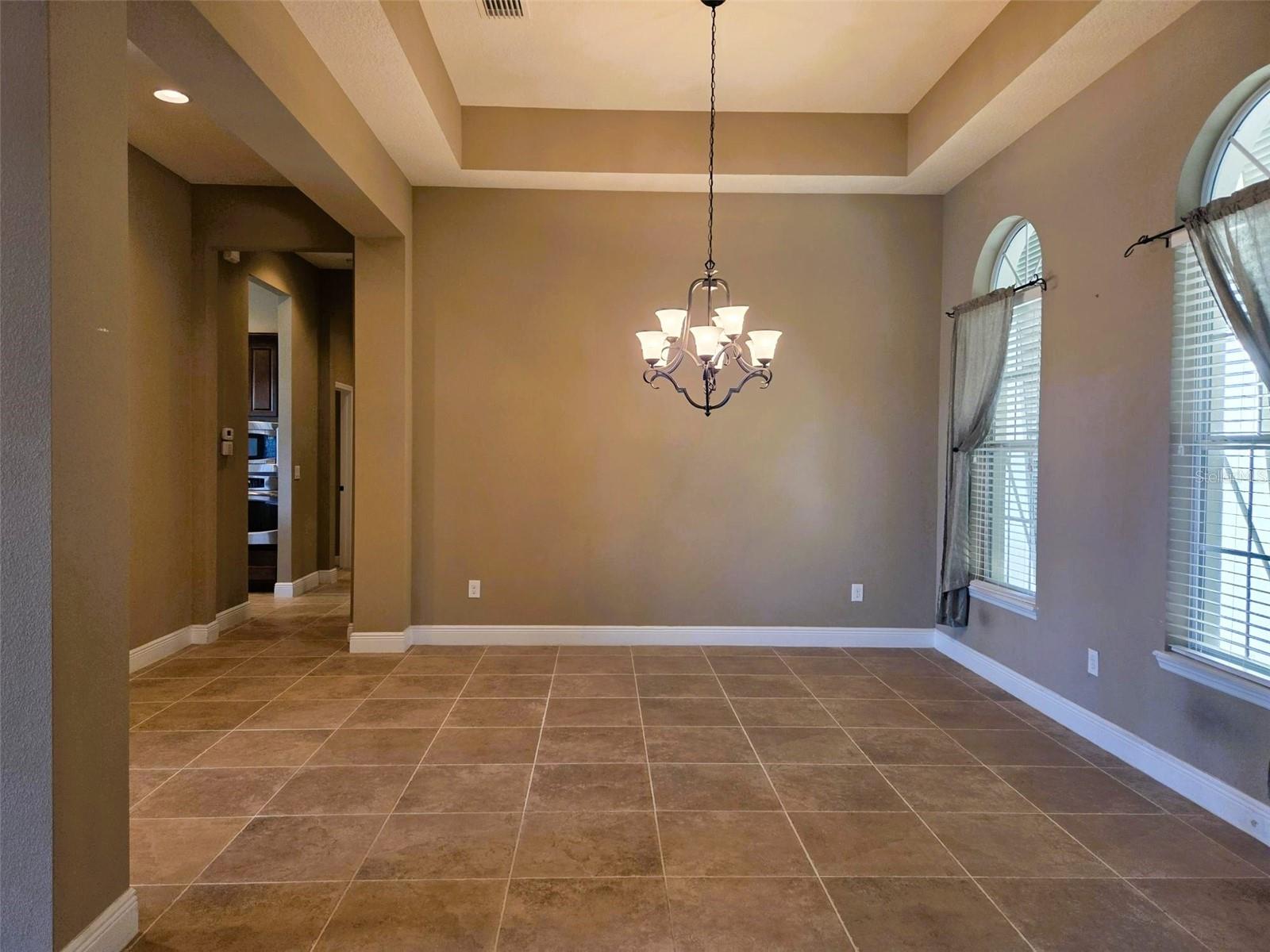 REGENT LAKE - Residential