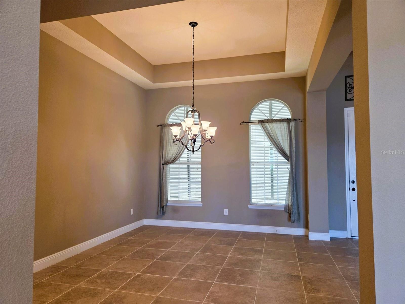 REGENT LAKE - Residential