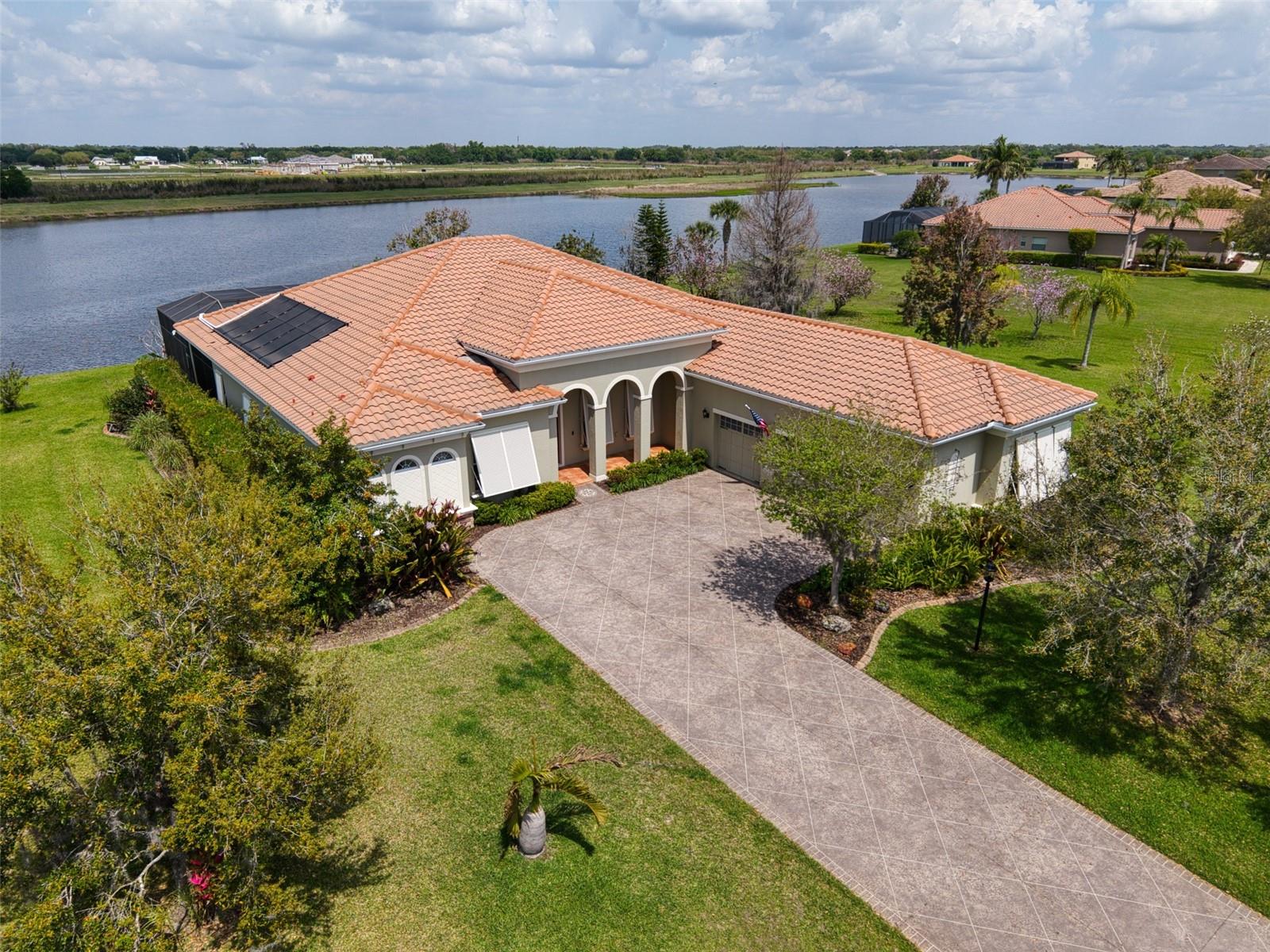 REGENT LAKE - Residential