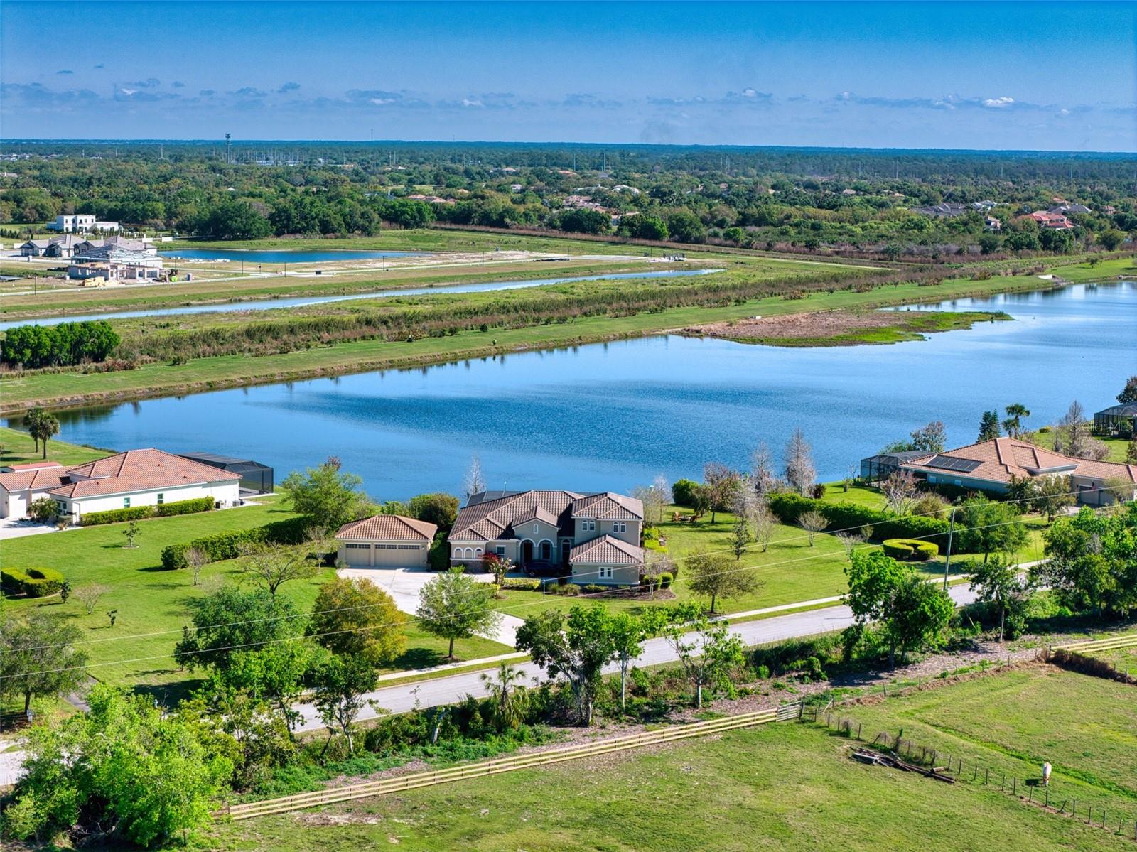REGENT LAKE - Residential