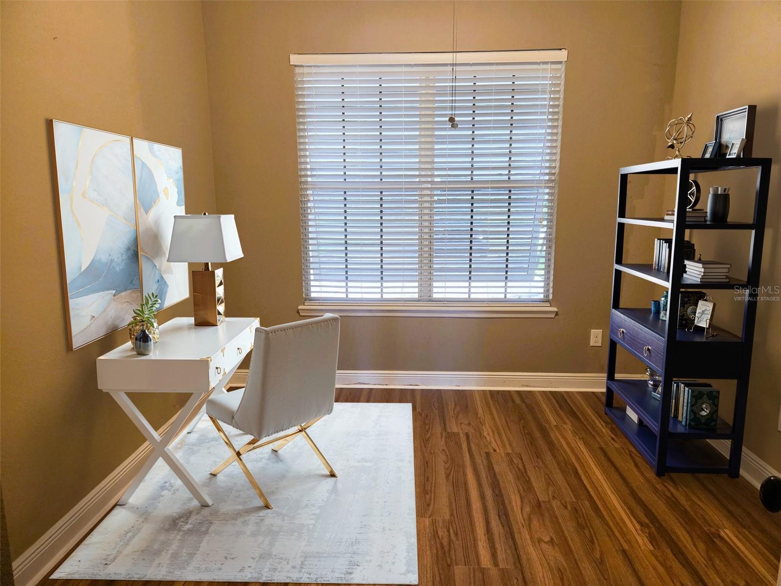 REGENT LAKE - Residential