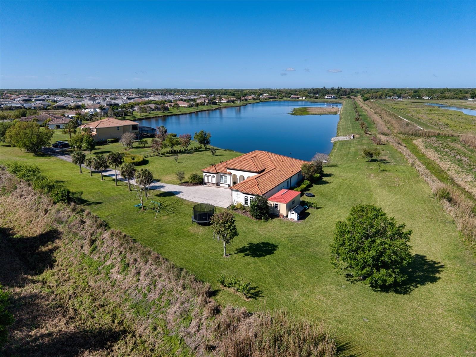 REGENT LAKE - Residential