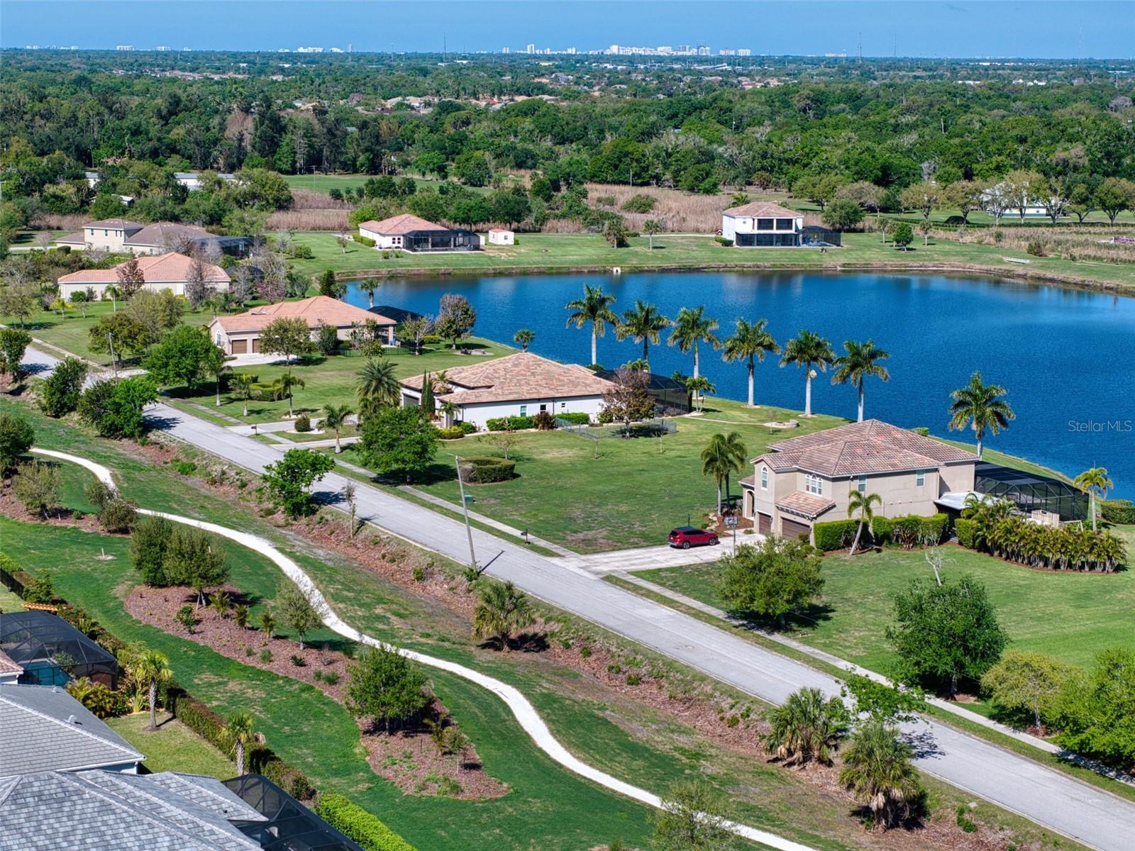 REGENT LAKE - Residential