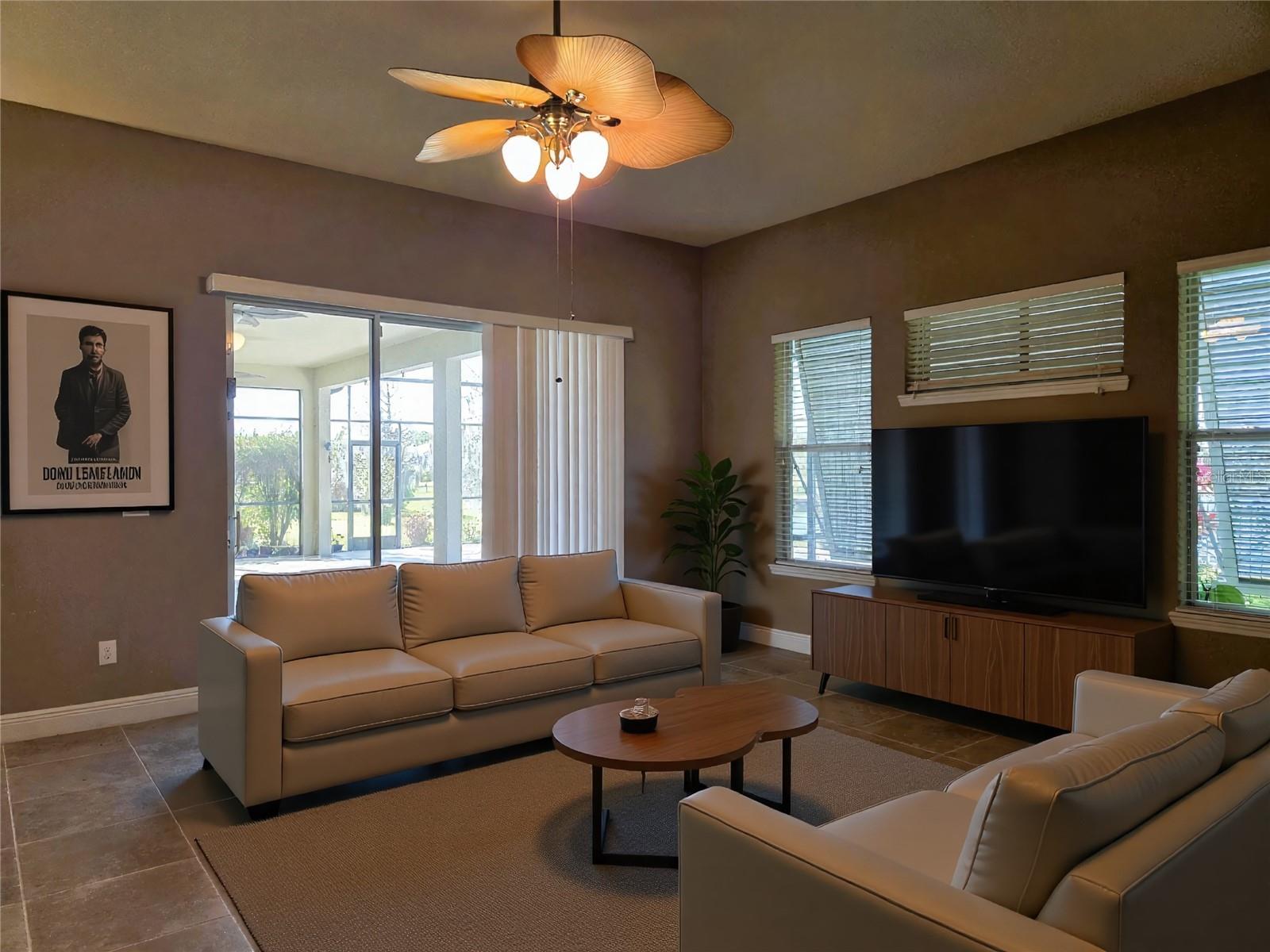 REGENT LAKE - Residential