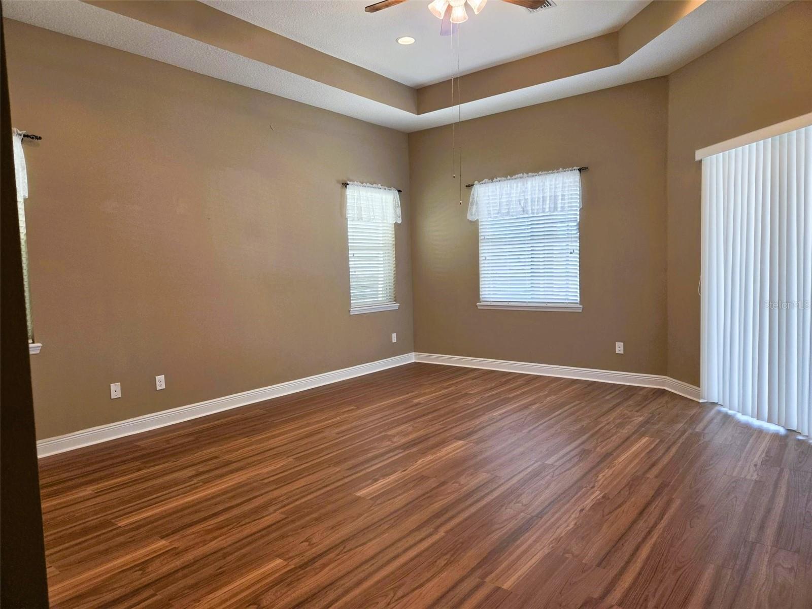 REGENT LAKE - Residential