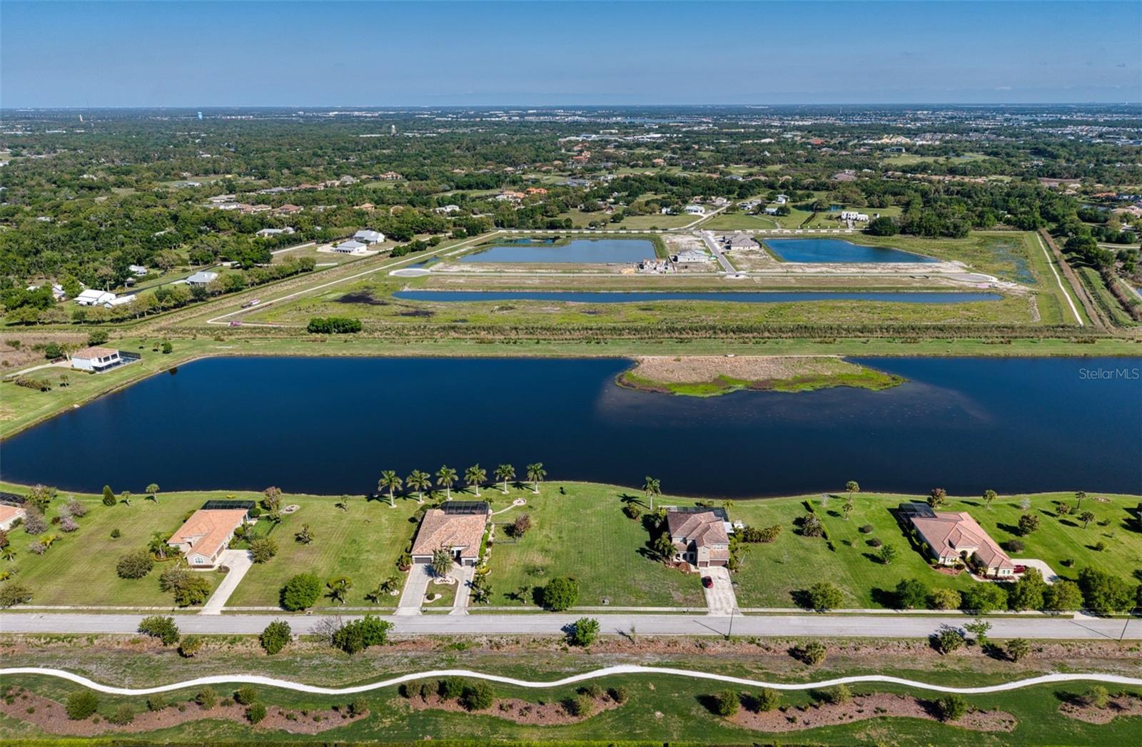 REGENT LAKE - Residential
