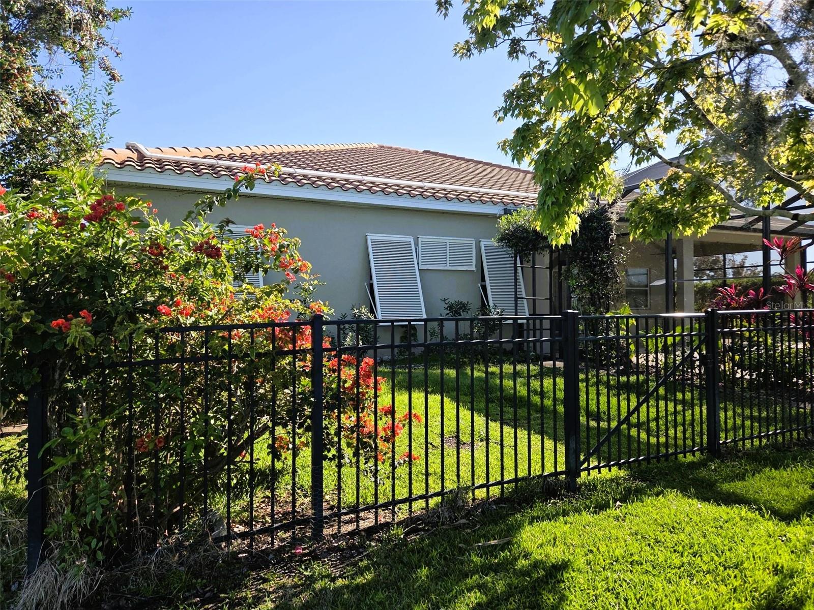 REGENT LAKE - Residential