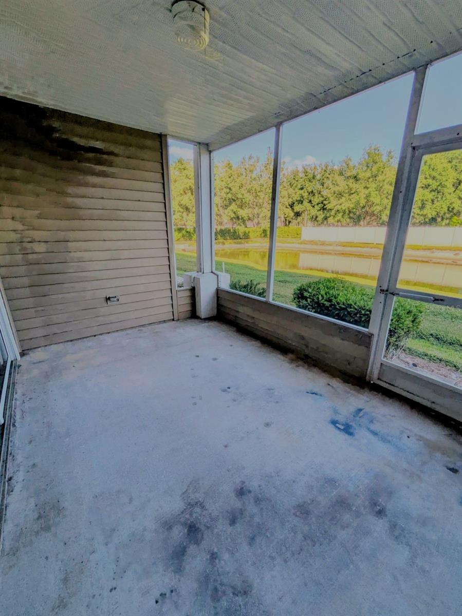 ST ANDREWS AT IMPERIALAKES CONDO - Residential Lease