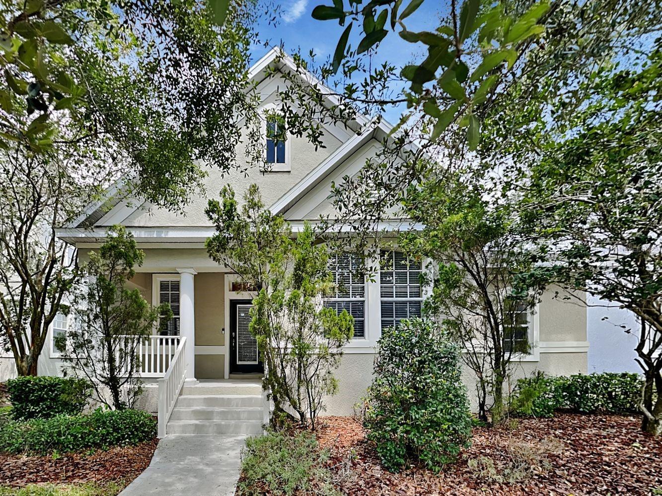 Come and see this charming home in a great location in Fishhawk. Walking distance to park square, community center and lots of amenities in homes in proximity. Home offers 4 bedrooms 2 bathrooms and 2 car garage. Don't miss out on this homes