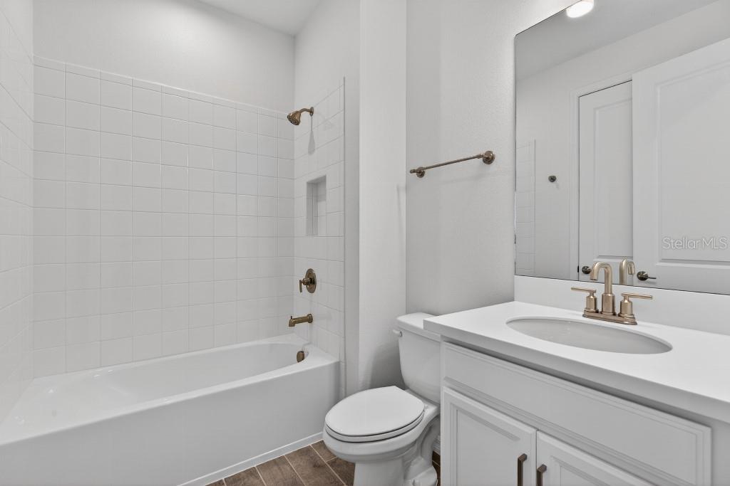 ARTISAN LAKES EAVES BEND PH II SUBPH A, - Residential