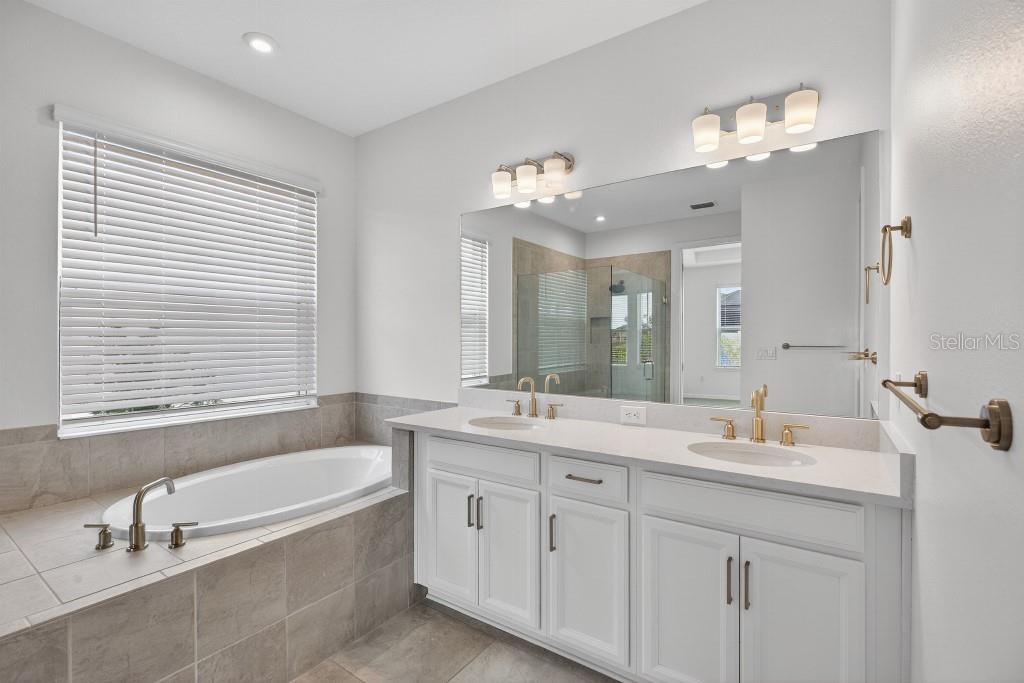 ARTISAN LAKES EAVES BEND PH II SUBPH A, - Residential