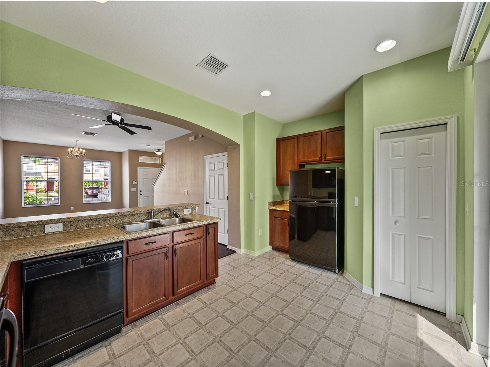 OAK CREEK PRCL 2 UNIT 2A - Residential