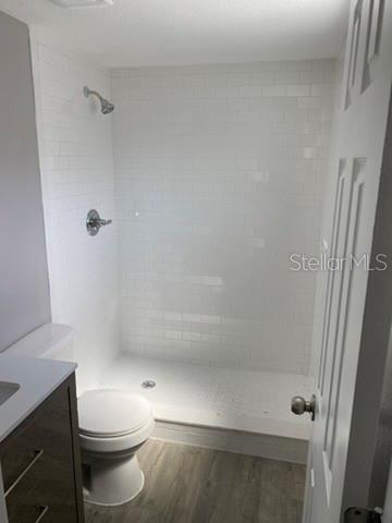 GORNTO LAKE APTS - Residential