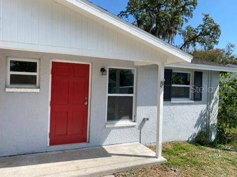 GORNTO LAKE APTS - Residential