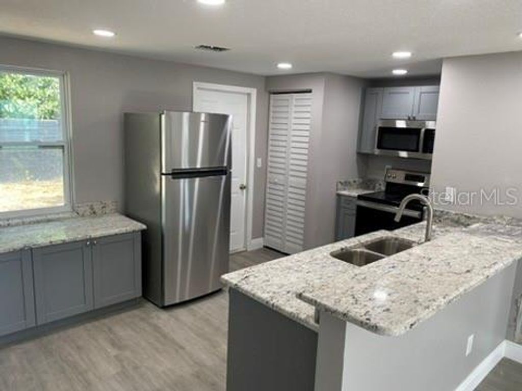 Photo of 110 Karde Lane, Brandon, FL 33510 (MLS # A4682731)