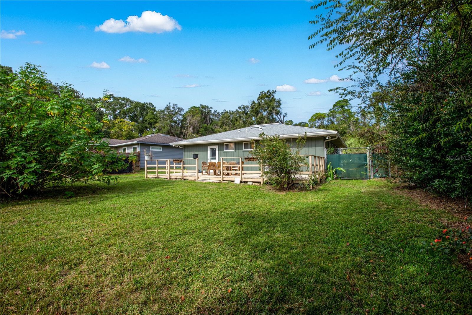 OAKS OF KANAPAHA - Residential