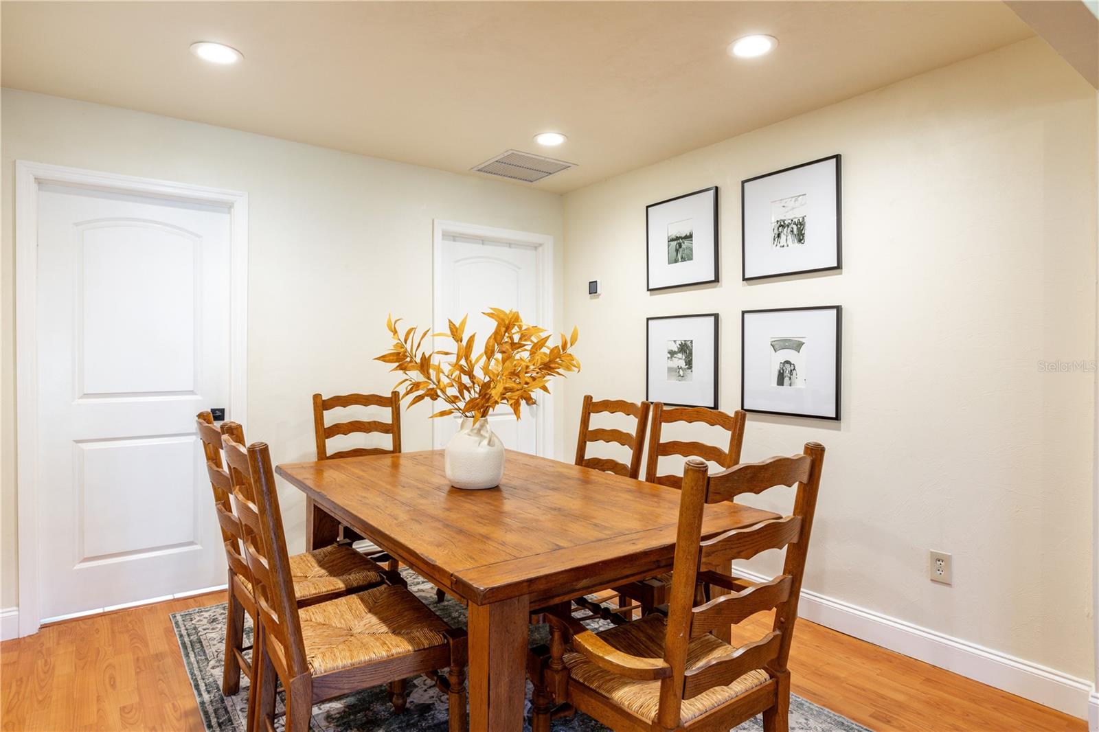 OAKS OF KANAPAHA - Residential