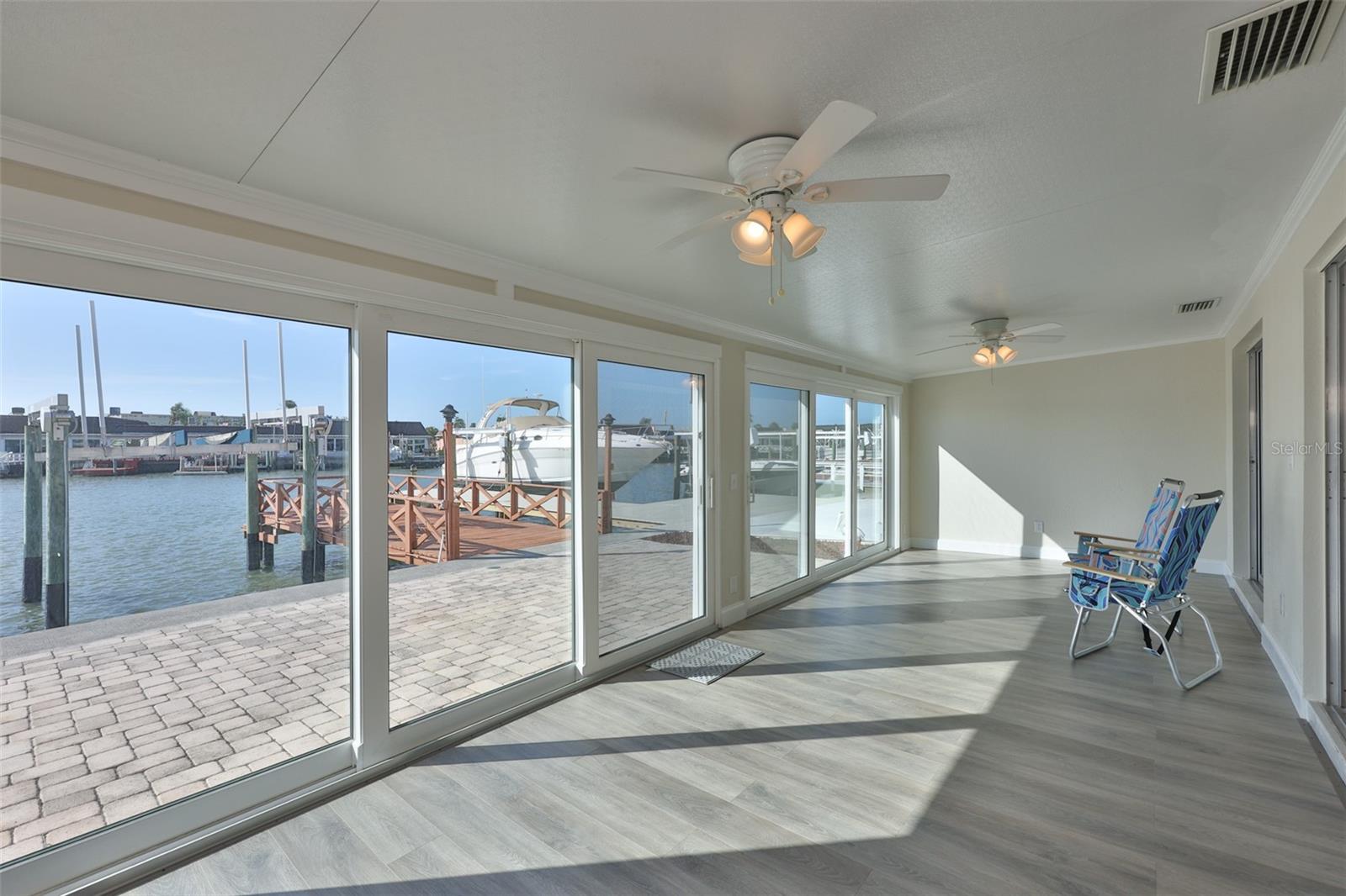 BOCA CIEGA POINT EAST - Residential