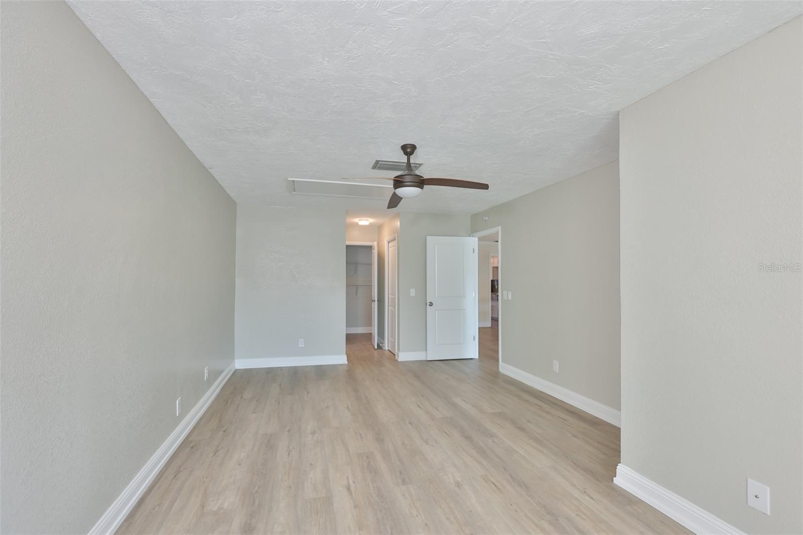 BOCA CIEGA POINT EAST - Residential