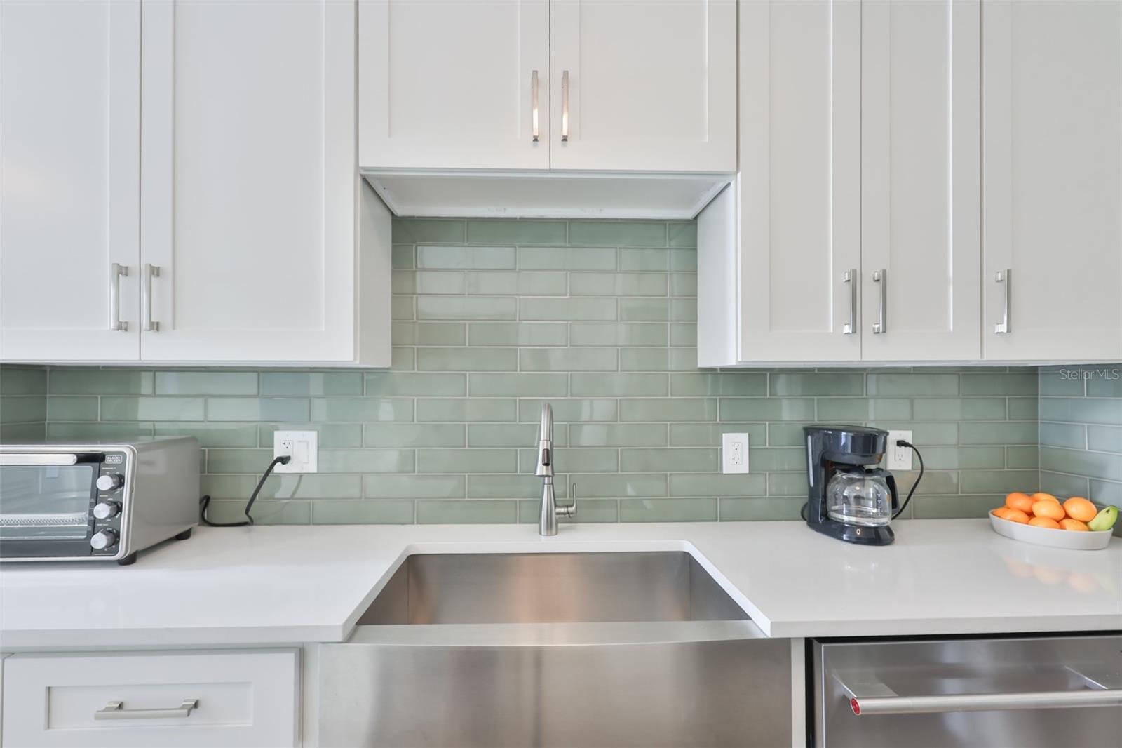 BOCA CIEGA POINT EAST - Residential