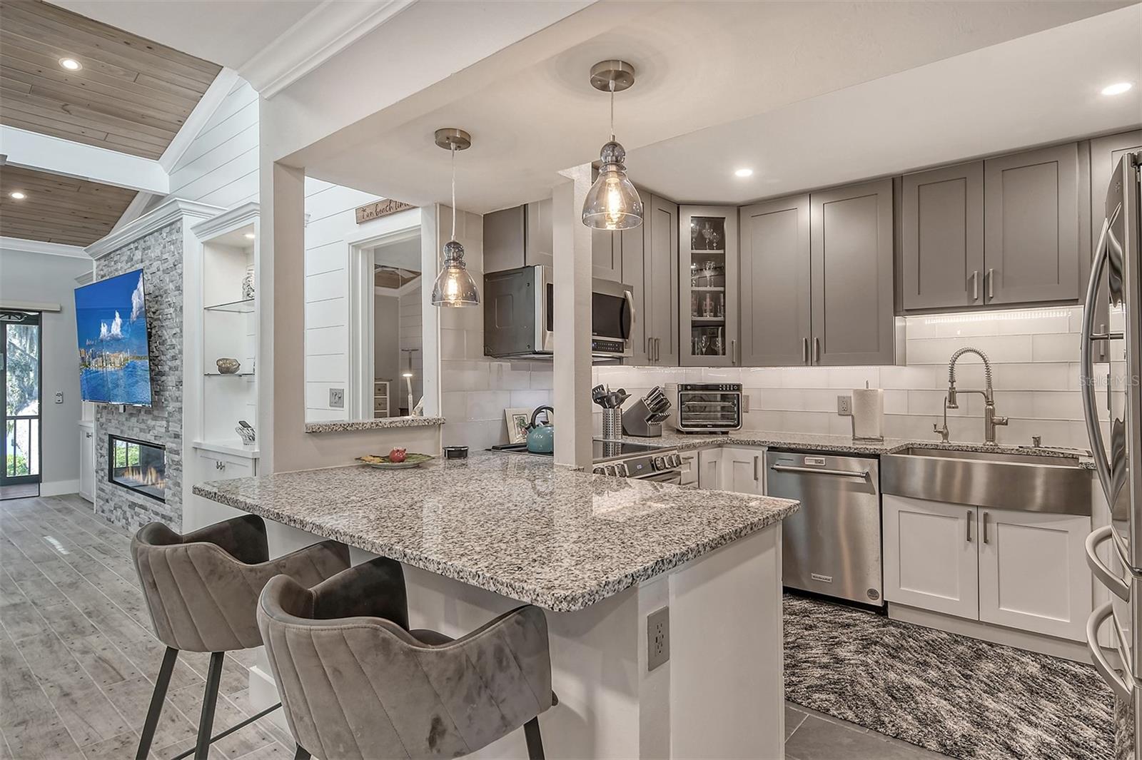 PELICAN COVE I - Residential Lease