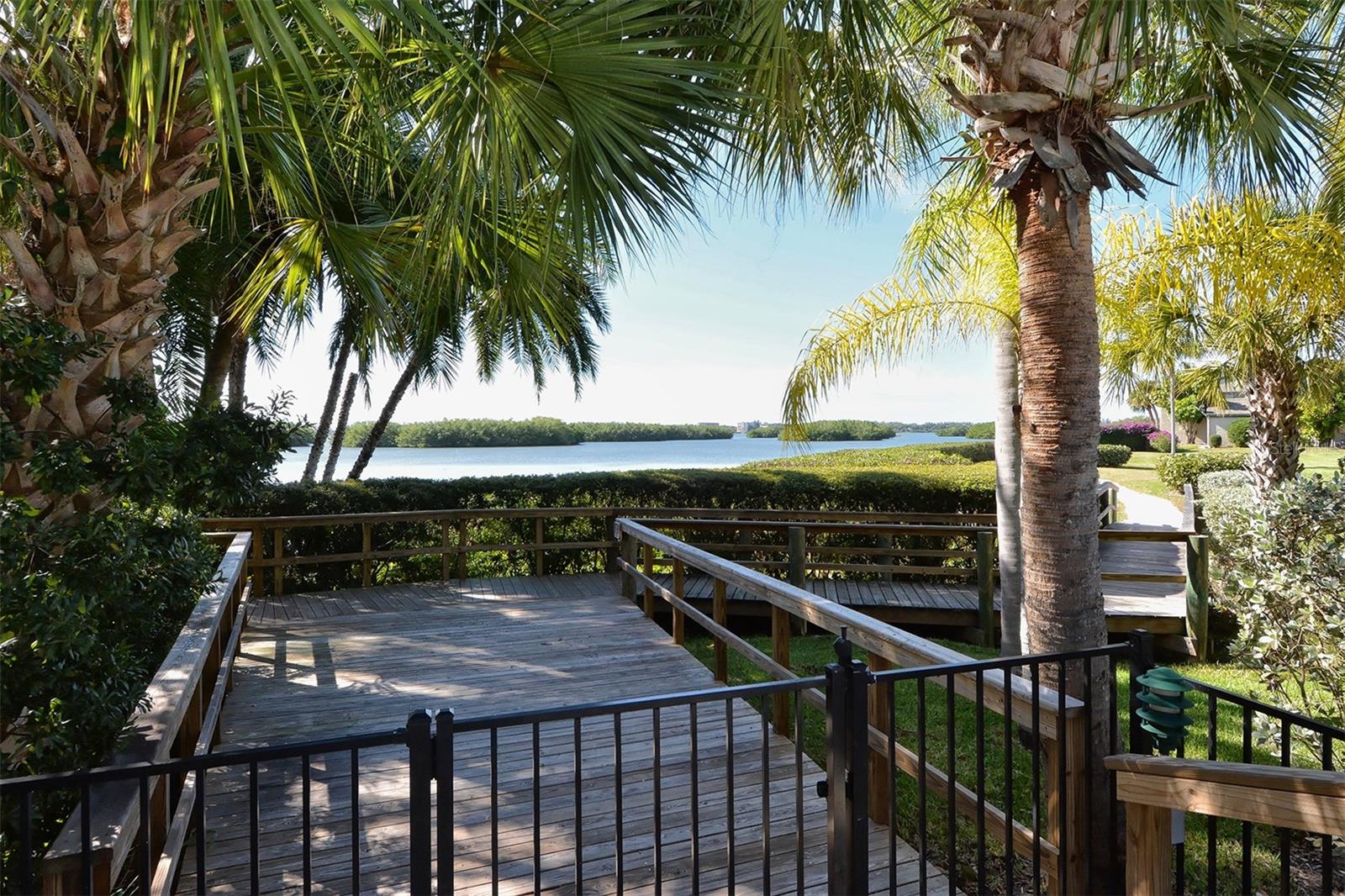 PELICAN COVE I - Residential Lease
